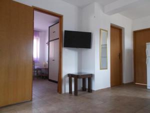 Apartments by the sea Rogoznica - 15566