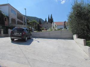 Family friendly apartments with a swimming pool Trpanj, Peljesac - 15603