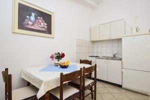 Apartment Pag 15670d