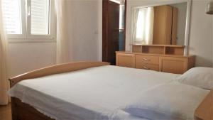 Apartments by the sea Korcula - 15689