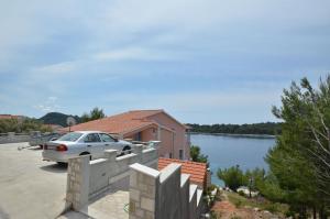 Apartments by the sea Karbuni, Korcula - 15699