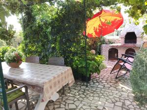 Apartments with parking space Smrika, Kraljevica - 15709