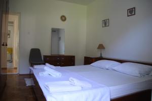 Apartments with parking space Trpanj, Peljesac - 15710