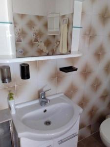 Apartments by the sea Sevid, Trogir - 15742