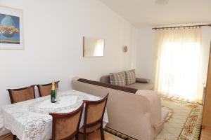Apartment Podaca 15748d