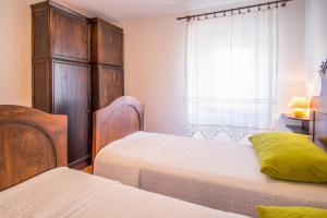 Apartments by the sea Vrbnik, Krk - 15754