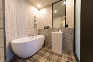 Hound Garden&Terrace Hotel