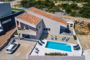 Seaside luxury villa with a swimming pool Posedarje, Novigrad - 15961 