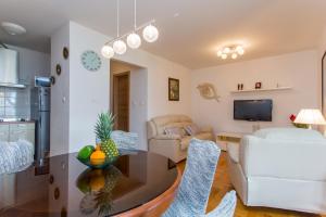 Apartments with WiFi Split - 15966