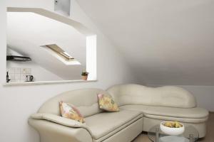 Apartments with a parking space Stobrec, Split - 15972