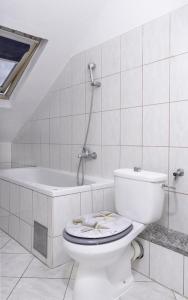 Apartments with a parking space Stobrec, Split - 15972