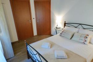 Holiday house with a parking space Skrbcici, Krk - 16084