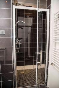 Apartments with WiFi Zagreb - 16085