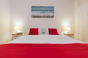 Apartments with parking space Kastel Stafilic, Kastela - 16086