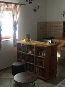 Family friendly house with a swimming pool Vratarusa, Senj - 16094