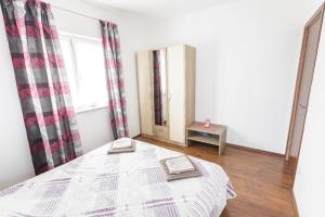 Holiday house with a swimming pool Smrika, Kraljevica - 16050