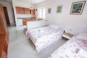 Holiday house with a swimming pool Smrika, Kraljevica - 16050