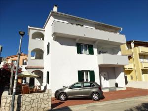 Apartments by the sea Pag - 16100