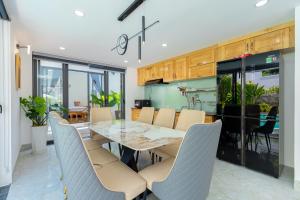 YuBiVilla - mountain view - 300m to the Beach