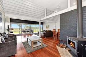Ironbark Hill Retreat