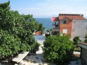 Apartments and rooms by the sea Podaca, Makarska - 16114 - Drvenik