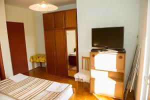 Apartments and rooms by the sea Podaca, Makarska - 16114