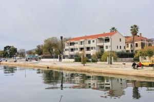 Apartments by the sea Trogir - 16210