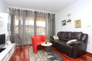 Two-Bedroom Apartment with Terrace and Sea View room in Apartments by the sea Trogir - 16211