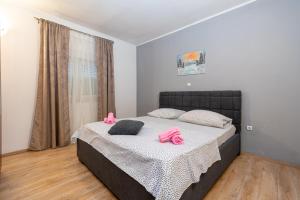 Apartments with parking space Bibinje, Zadar - 16188