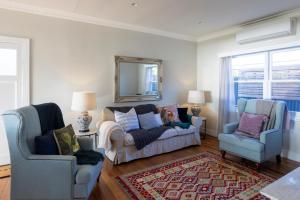 FOREST CORNER - 3 BEDROOM WEATHERBOARD, TRENTHAM