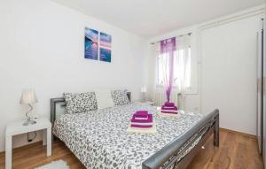 Apartments with a parking space Kastav, Opatija - 15287