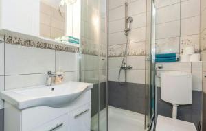 Apartments with a parking space Kastav, Opatija - 15287