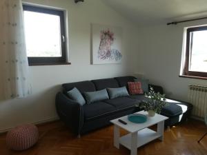 Apartments with parking space Primosten - 15499