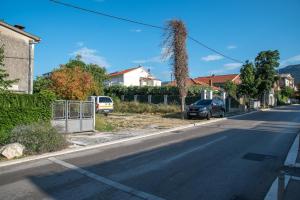 Apartments by the sea Kastel Stari, Kastela - 15894