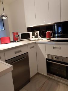 Apartments with a parking space Split - 15898