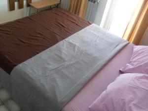 Apartments by the sea Tisno, Murter - 15895