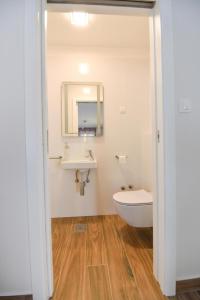 Apartments with a parking space Zadar - 15790