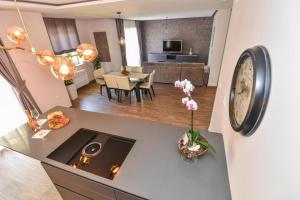 Apartments with a parking space Zadar - 15790