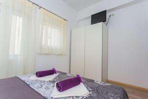 Apartments with a parking space Kastel Stafilic, Kastela - 15867