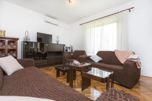 Apartments for families with children Vinez, Labin - 15870