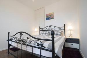 Apartments by the sea Zadar - 15534