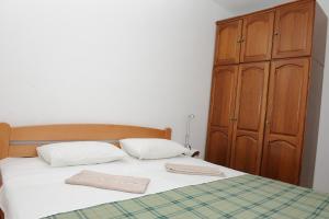 Apartments with parking space Podaca, Makarska - 15748