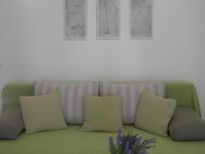 Apartments with parking space Njivice, Krk - 16244