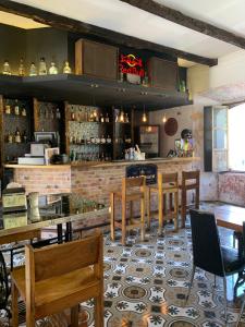 Nikikot Hostel & Hotel