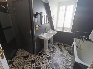 Hotels Chateau De Montreuil : Suite