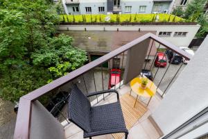 Modern Apartment on Łobzowska Street by Noclegi Renters