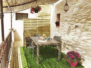 COEUR de GOUDARGUES! Gîte 2 ou 3 pers , Extérieur, Clim