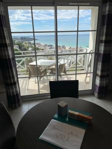 Appartements Magnifique vue mer - Tout confort : photos des chambres