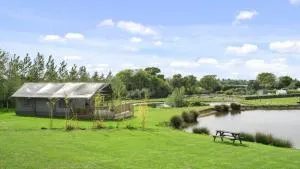 Finest Retreats - The Herdwick Safari Tent - Stanstead Abbots