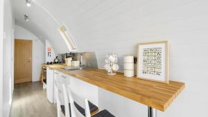 Finest Retreats - The Highland Camping Pod